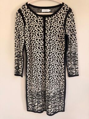Velvet by Graham & Spencer Black and Cream Leopard-Print Knit Dress